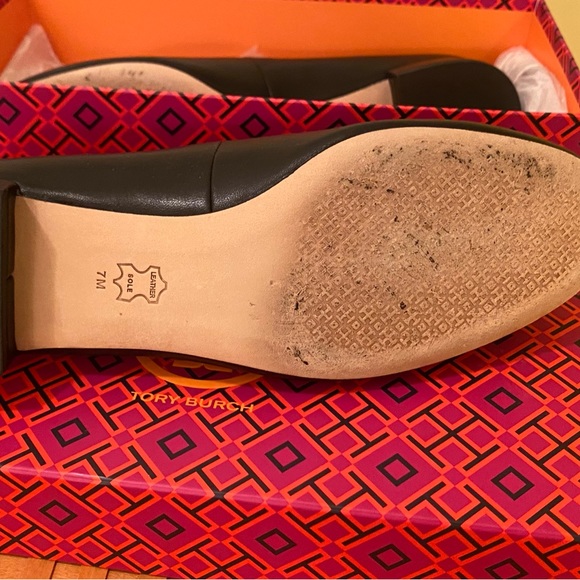 Tory Burch Ballet shoes; black Napa leather; box included - Picture 6 of 11